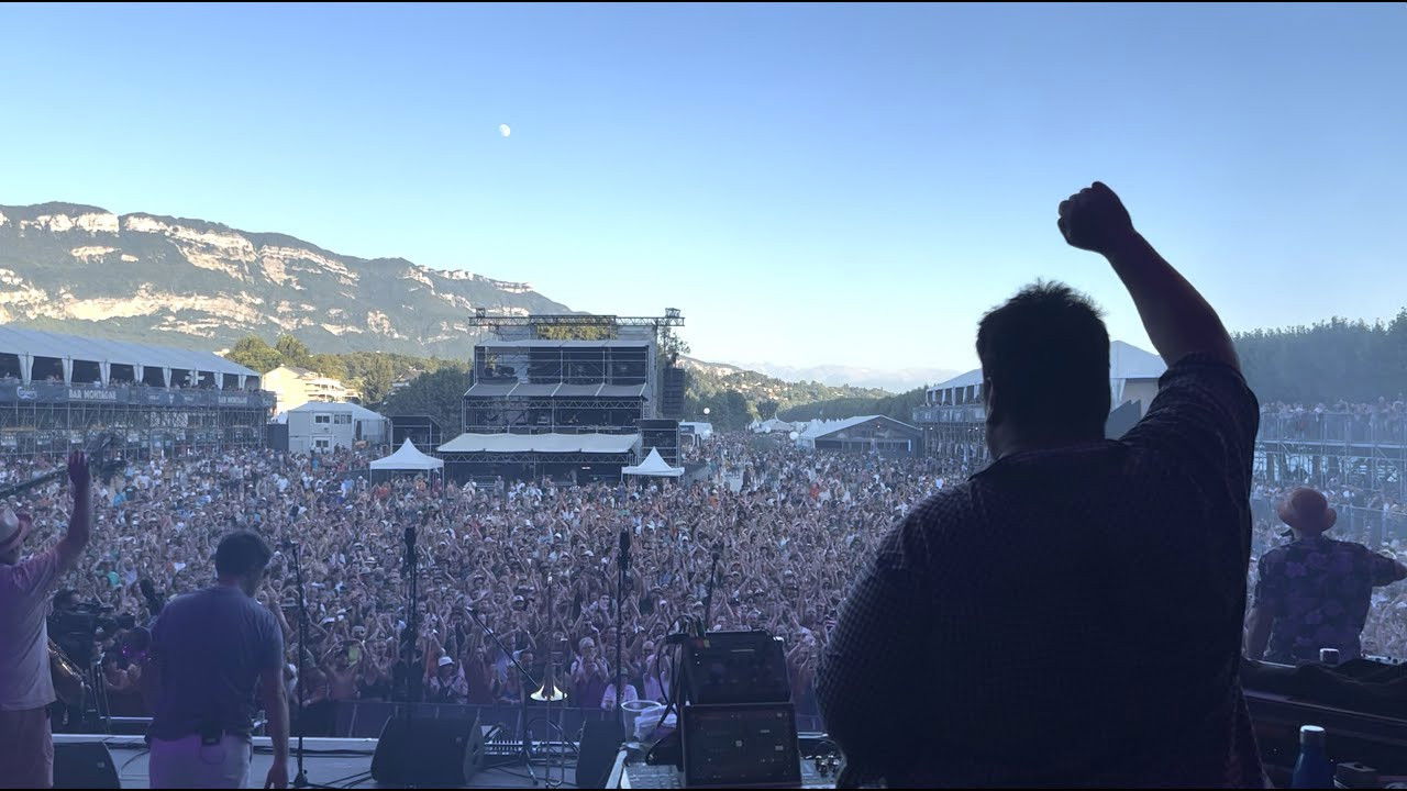 Fat Freddy's Drop - Musilac 2022 backdrop