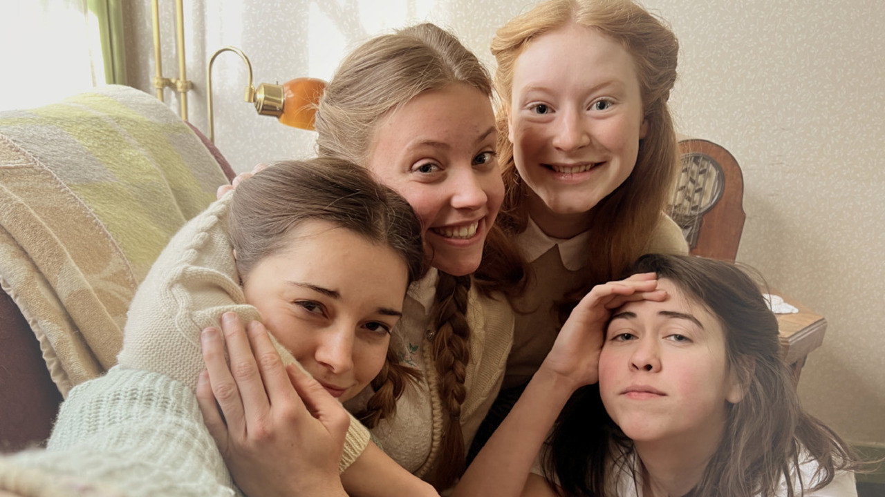 War stories backdrop