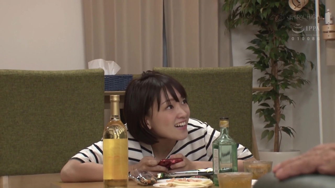 Even though her family is around, she secretly inserts her uncle’s cock while sitting on his lap and lets him creampie her backdrop