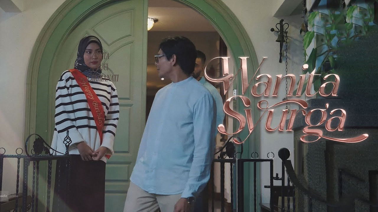 Wanita Syurga backdrop