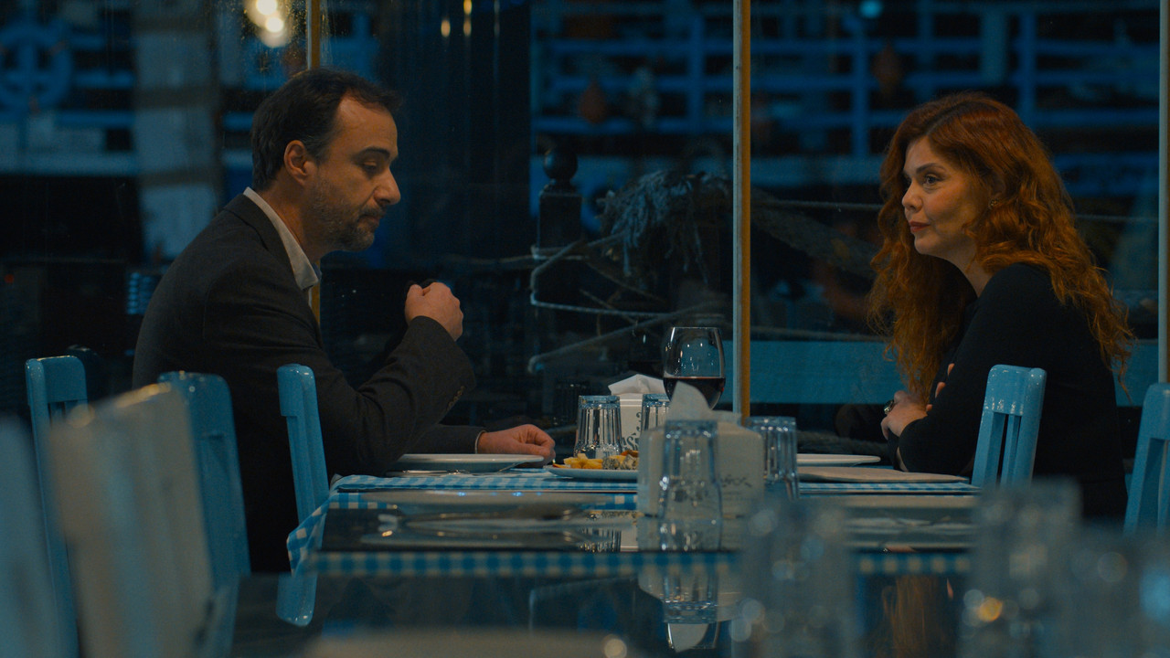 The Secret on the Canvas backdrop