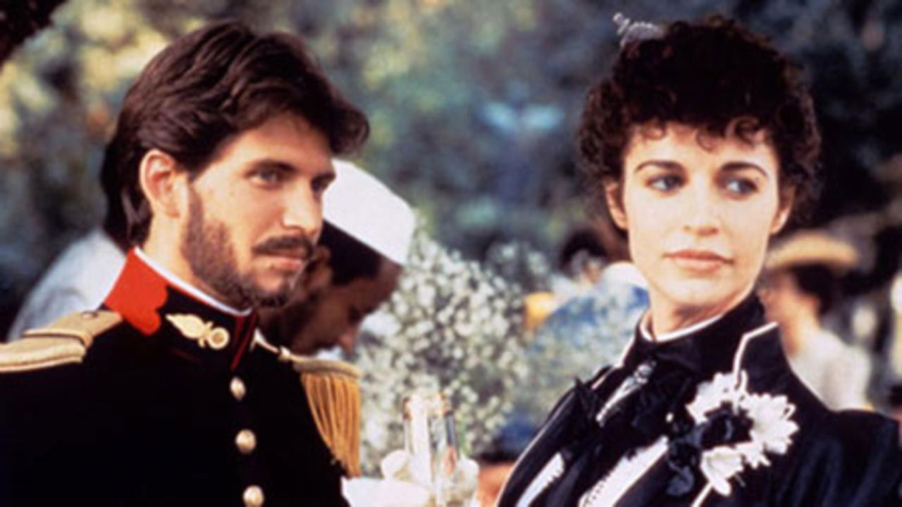 L'Atlantide backdrop