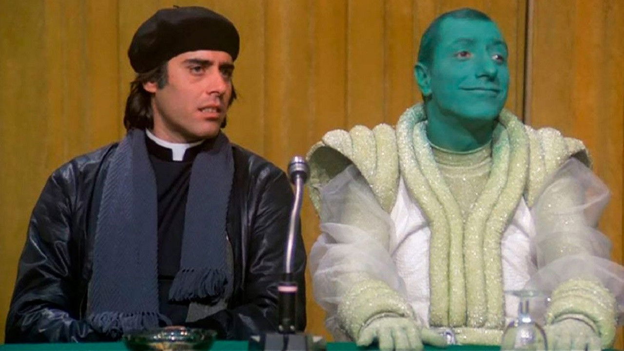 Ciao marziano backdrop