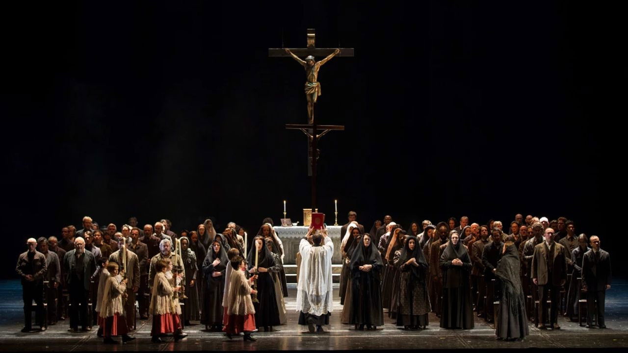 Mascagni: Cavallera Rusticana backdrop