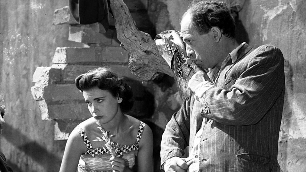 Laterna, Poverty and Carnation backdrop