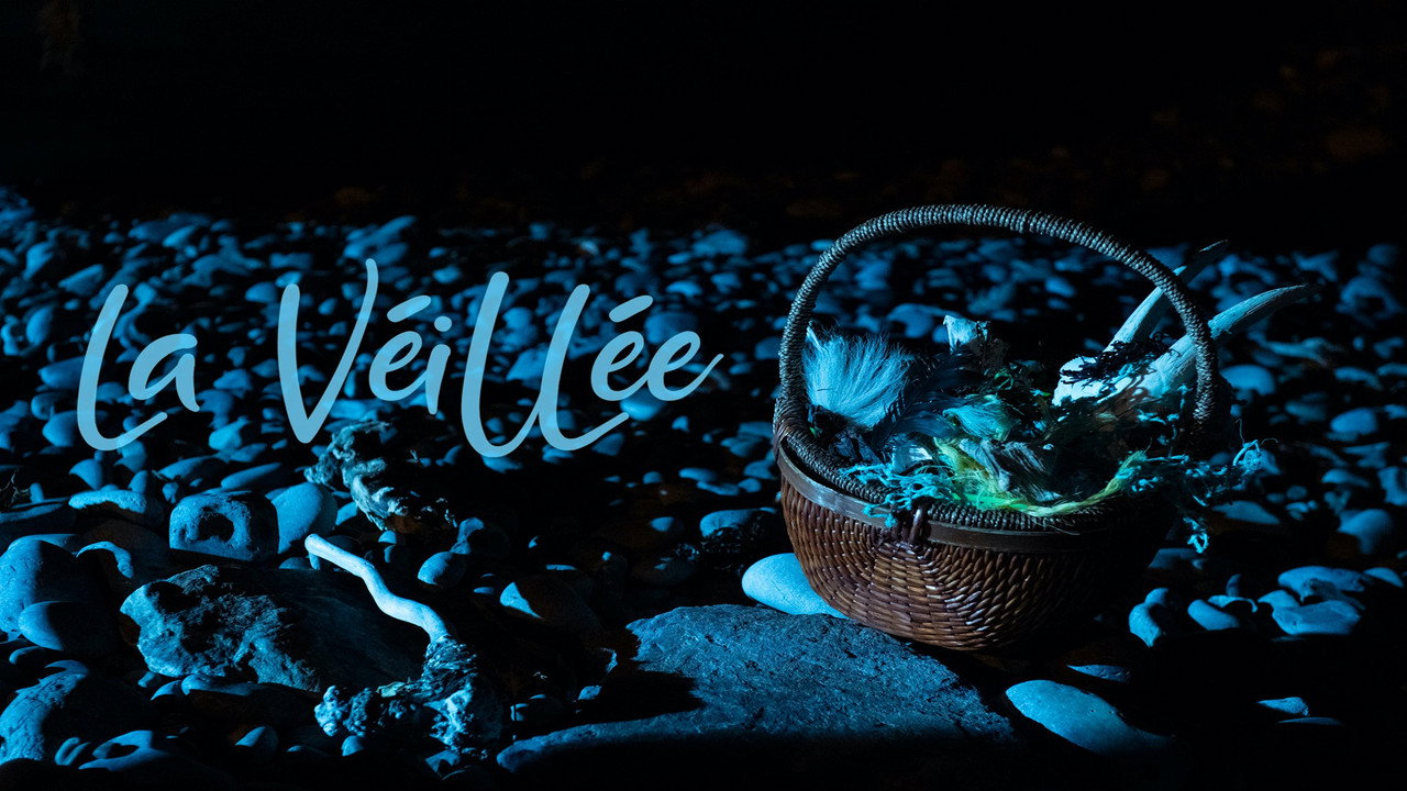 La Véillée backdrop