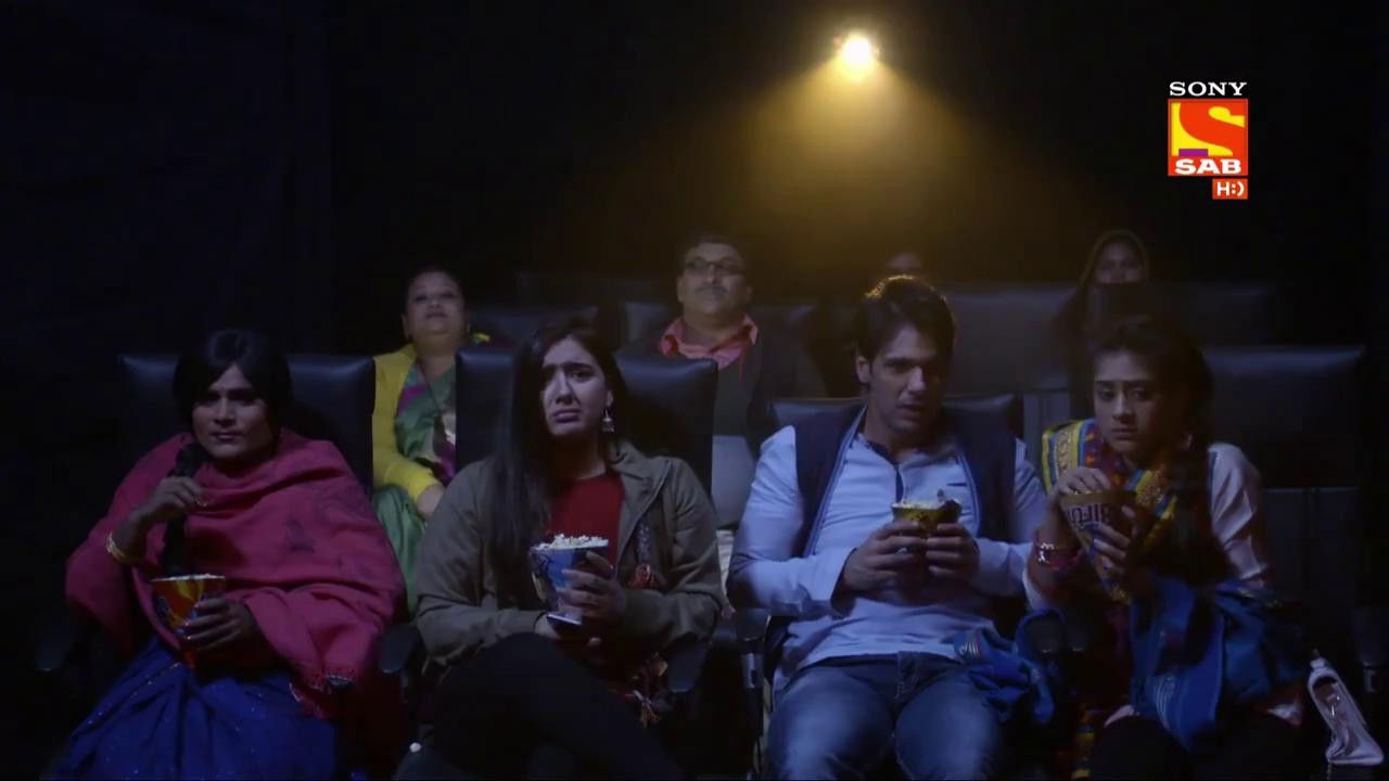 Jijaji Chhat Par Hai backdrop