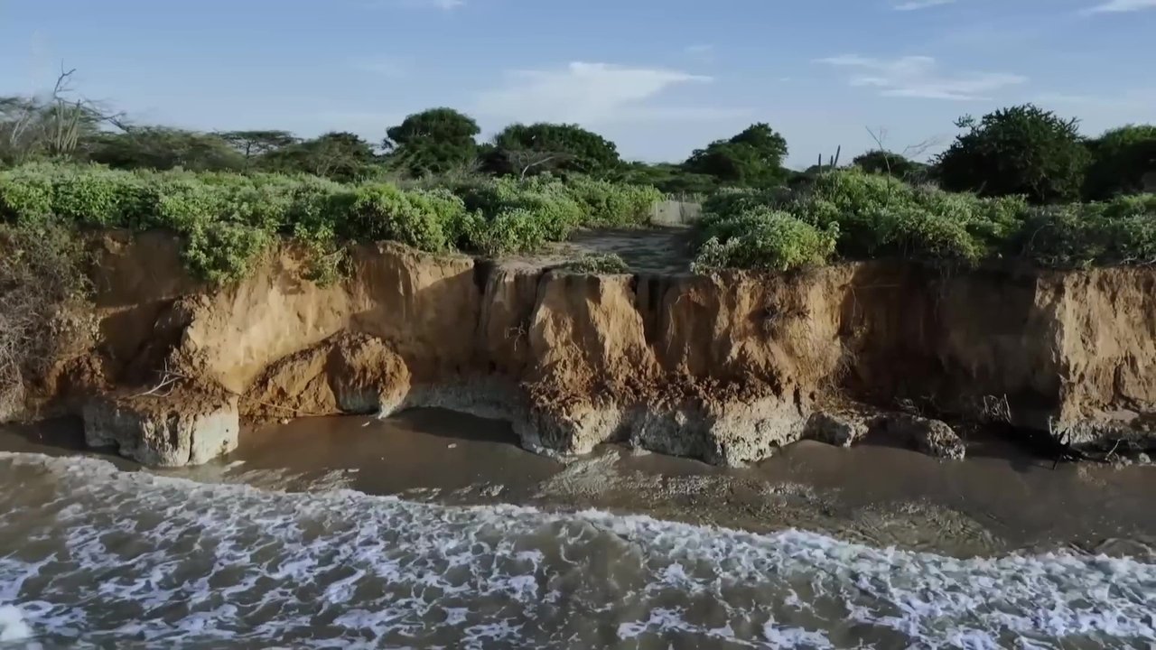 Climate Refugees: A Global Challenge backdrop