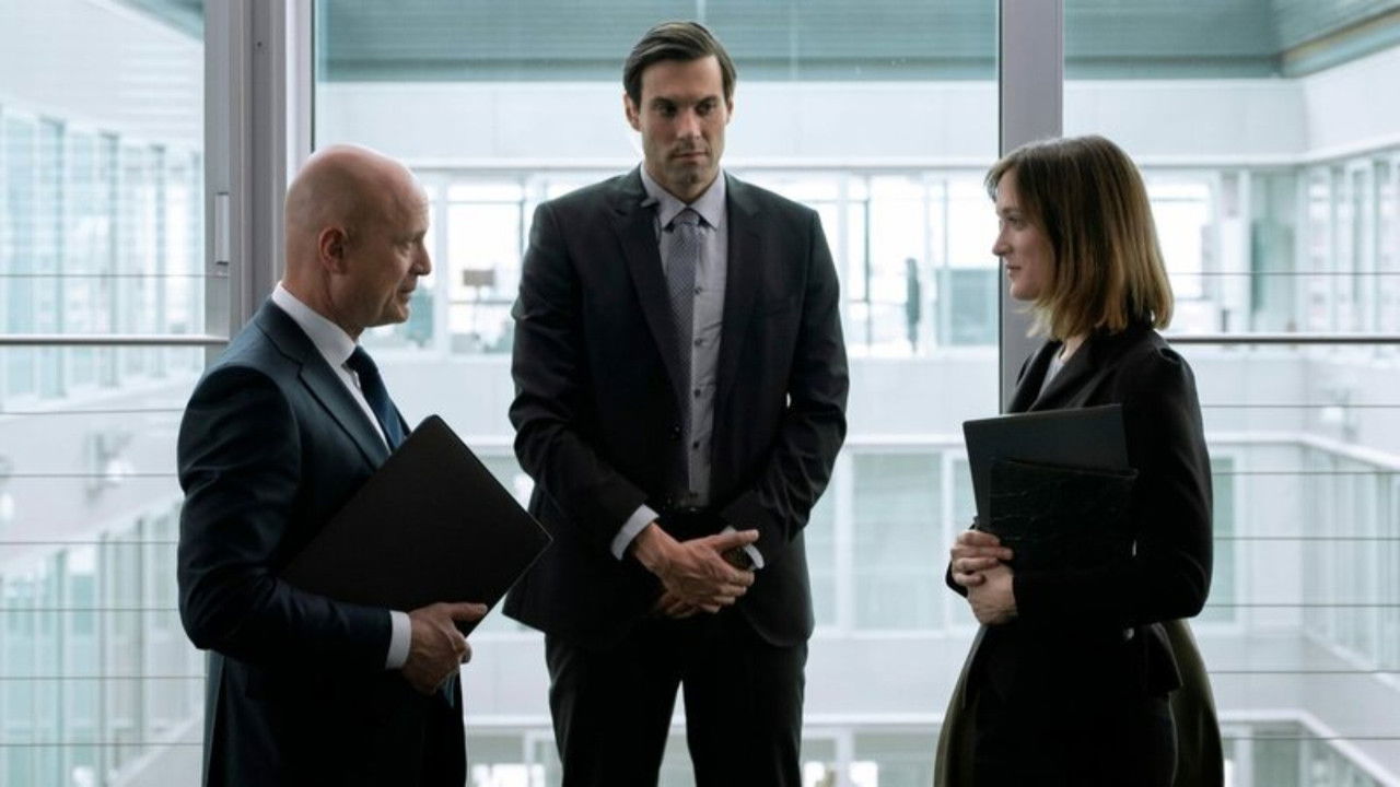 Trügerische Sicherheit backdrop