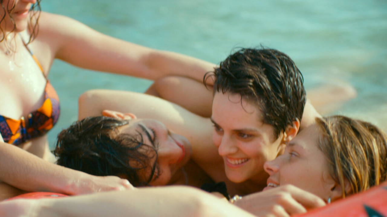 Mi Iubita, Mon Amour backdrop