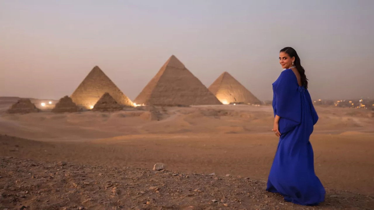 Le grand concert des pyramides avec Fatma Saïd backdrop