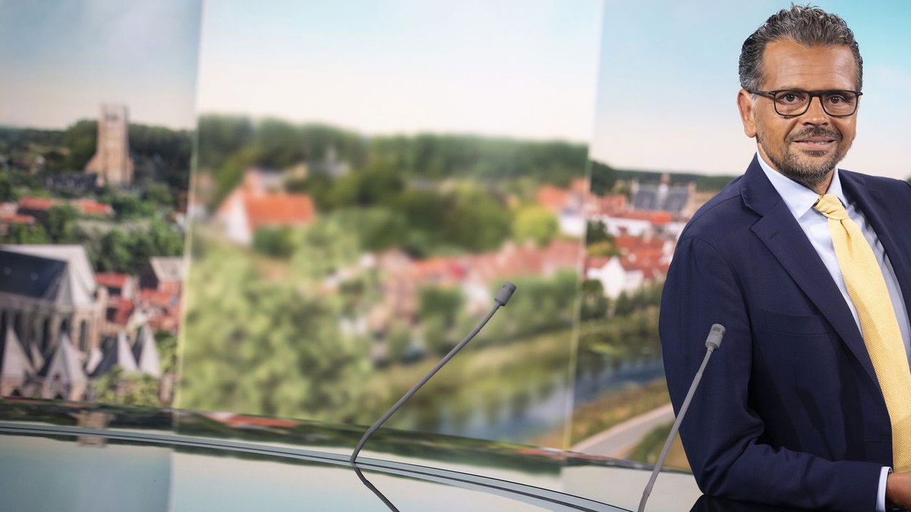 Face à Buxant backdrop