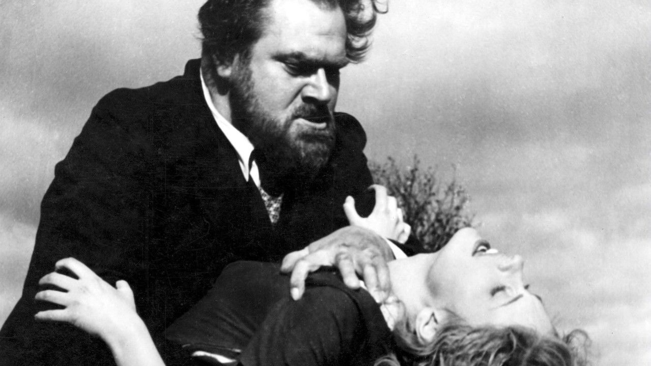 Roses Bloom on the Moorland backdrop