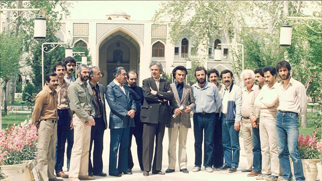 Jafar Khan is back from the West backdrop