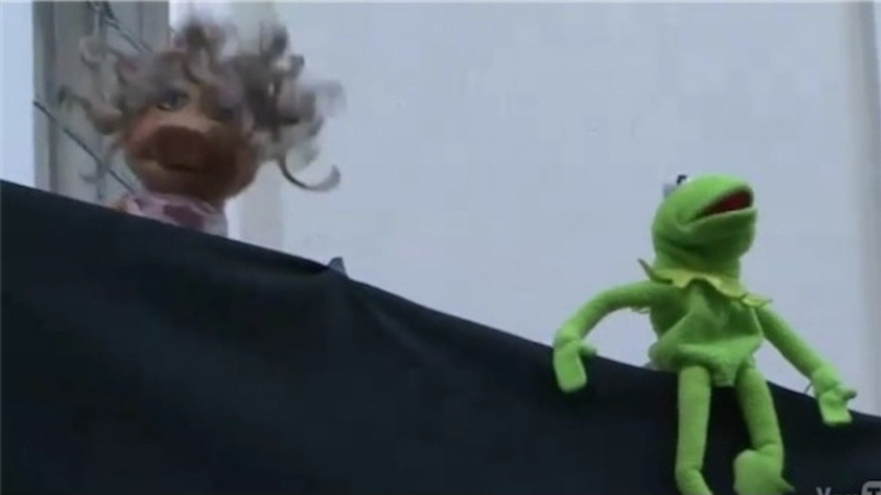 Dance Yrself Clean backdrop