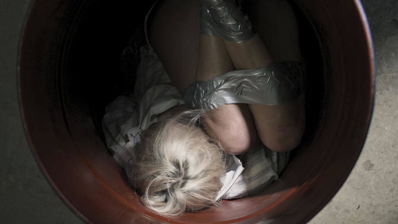 Затоваренная бочкотара backdrop