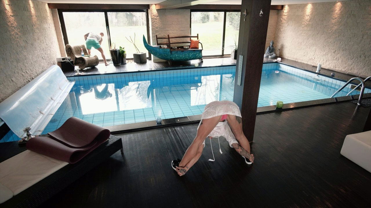 Personal Trainer 4 backdrop