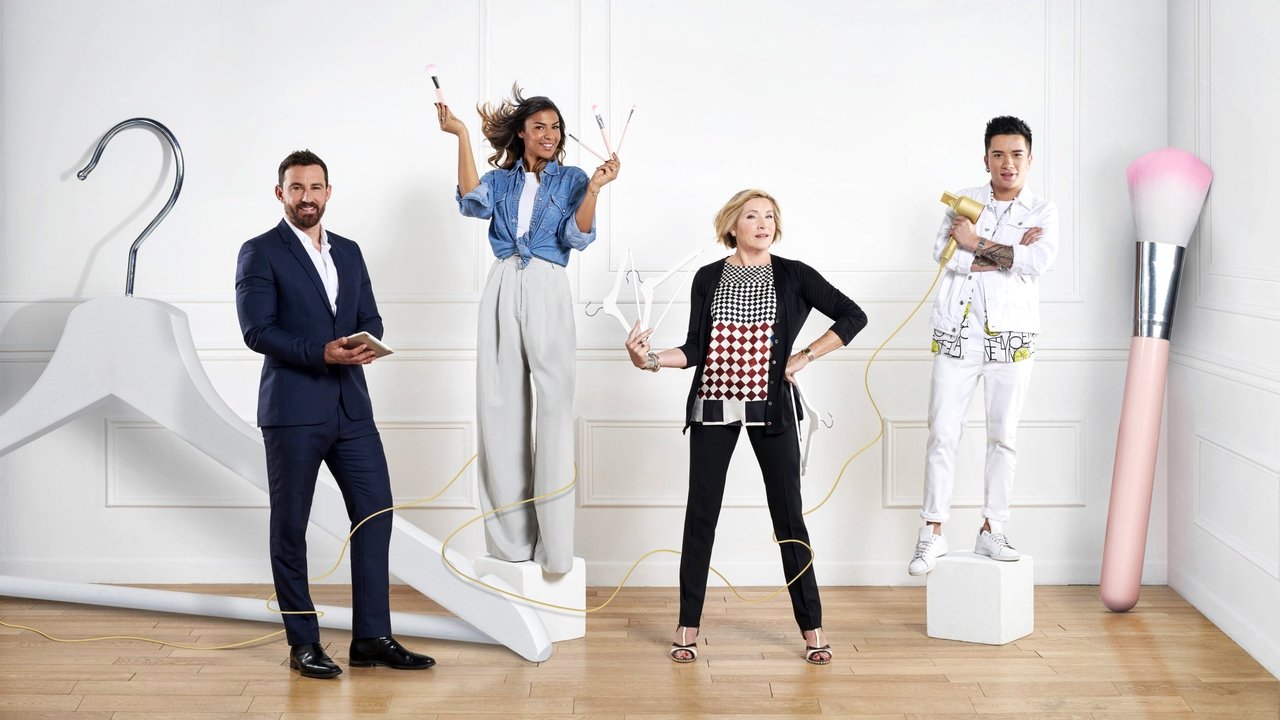 Incroyables Transformations backdrop