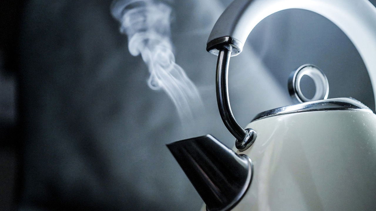 30 Tips to Cut Your Bills backdrop