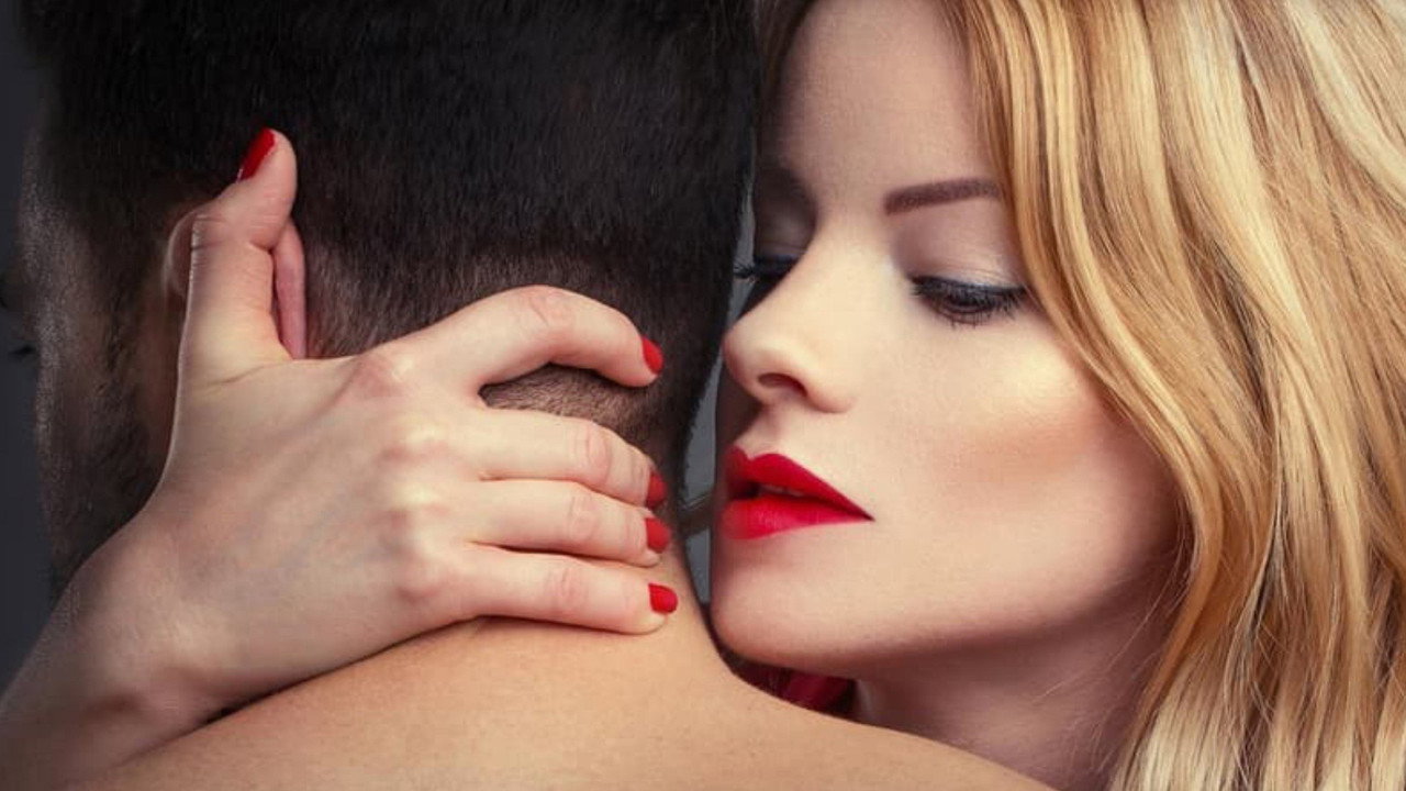 Murderous Affairs backdrop