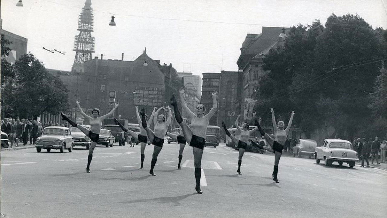 The Large Amber backdrop