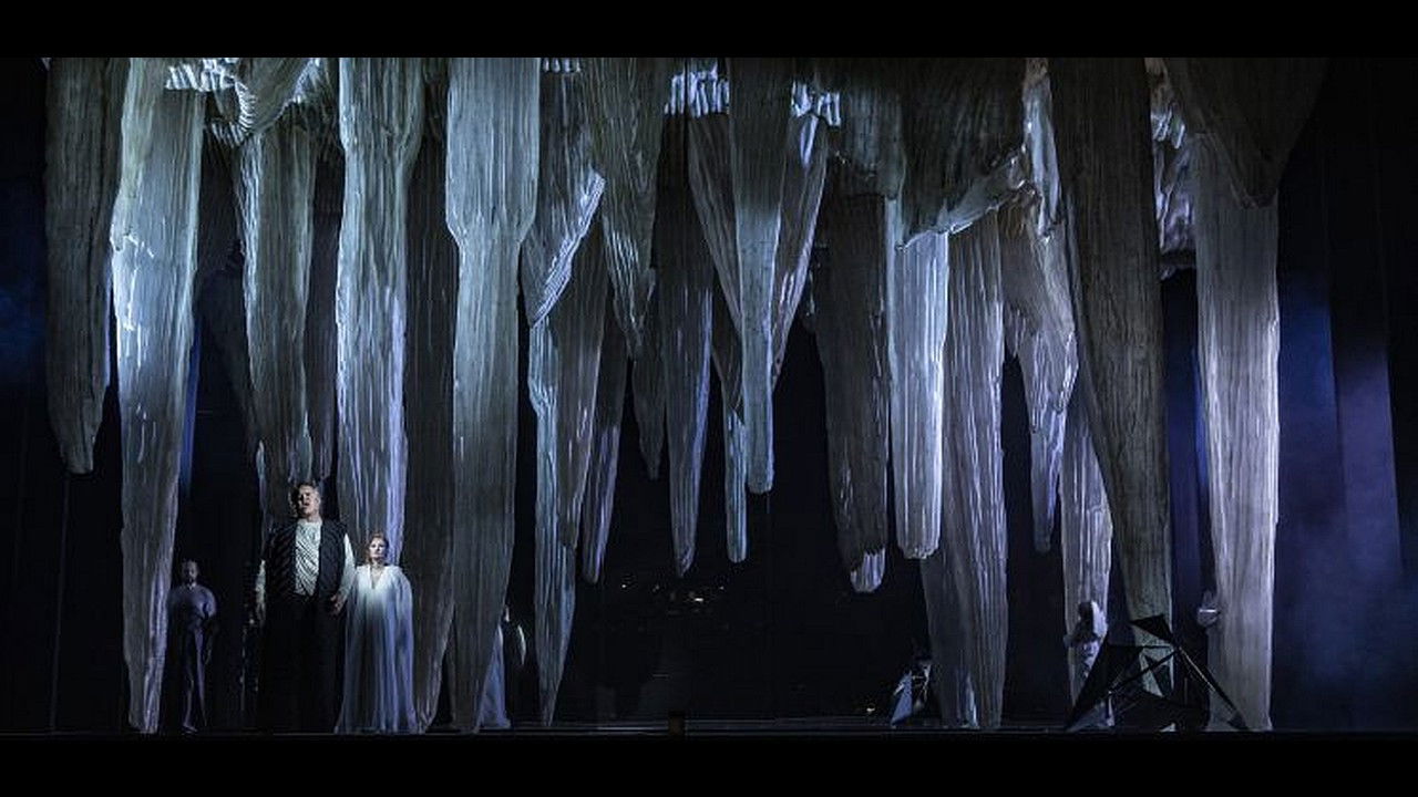 Tristan und Isolde backdrop