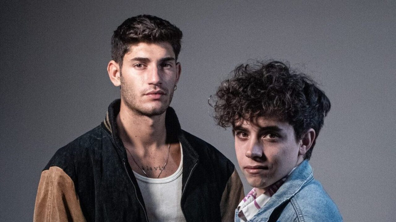 Non dirlo a nessuno backdrop