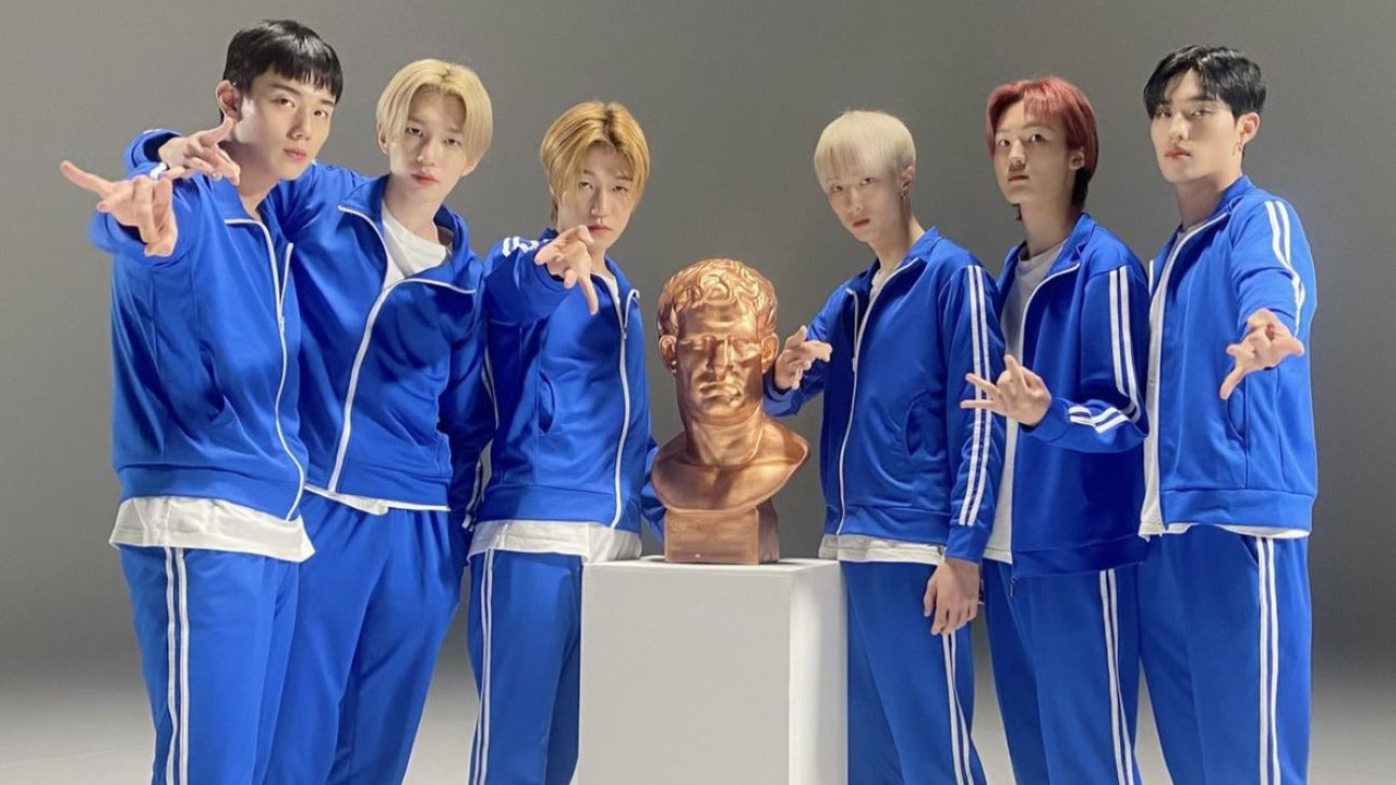 Legendary Move backdrop