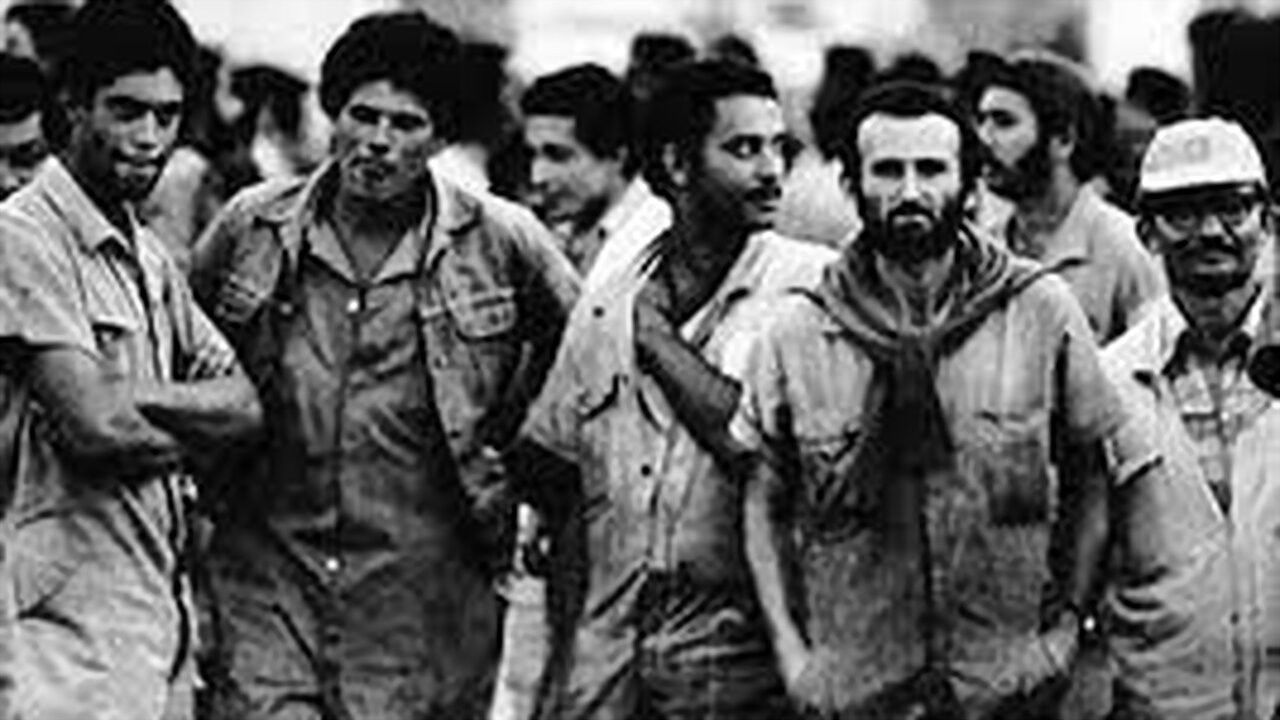 Braços Cruzados, Máquinas Paradas backdrop