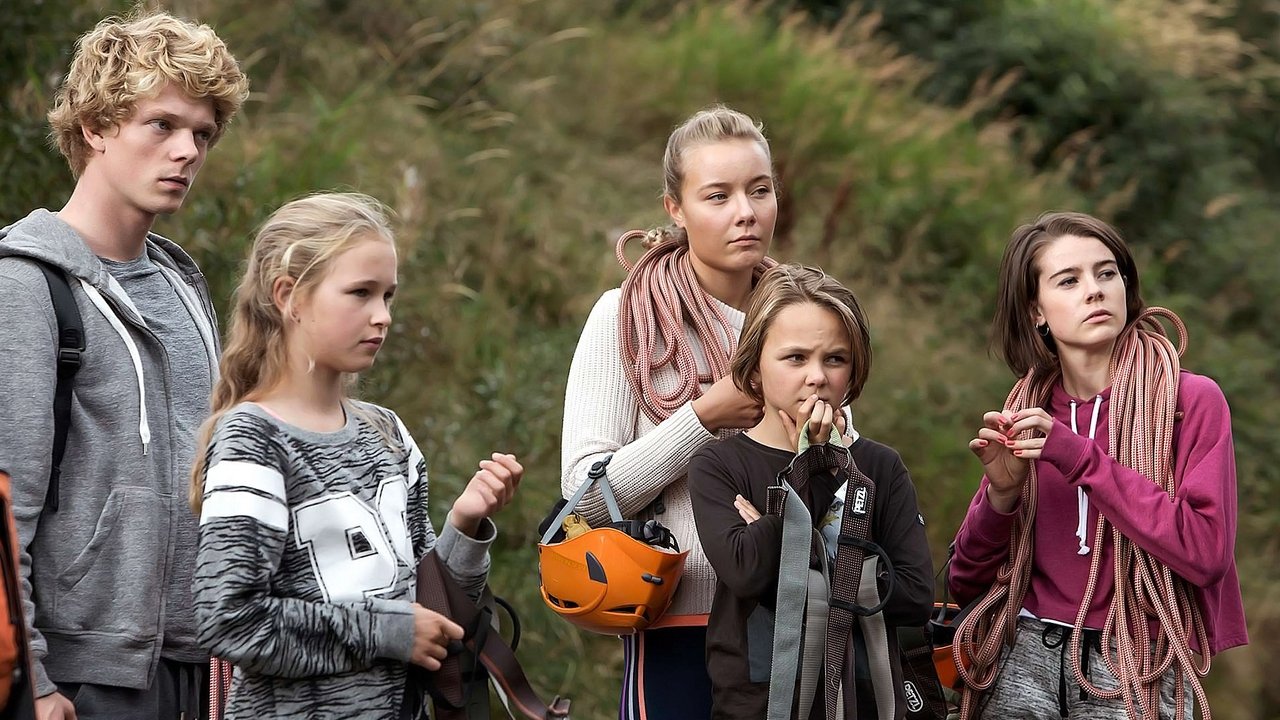 Father of Four: At The Top backdrop