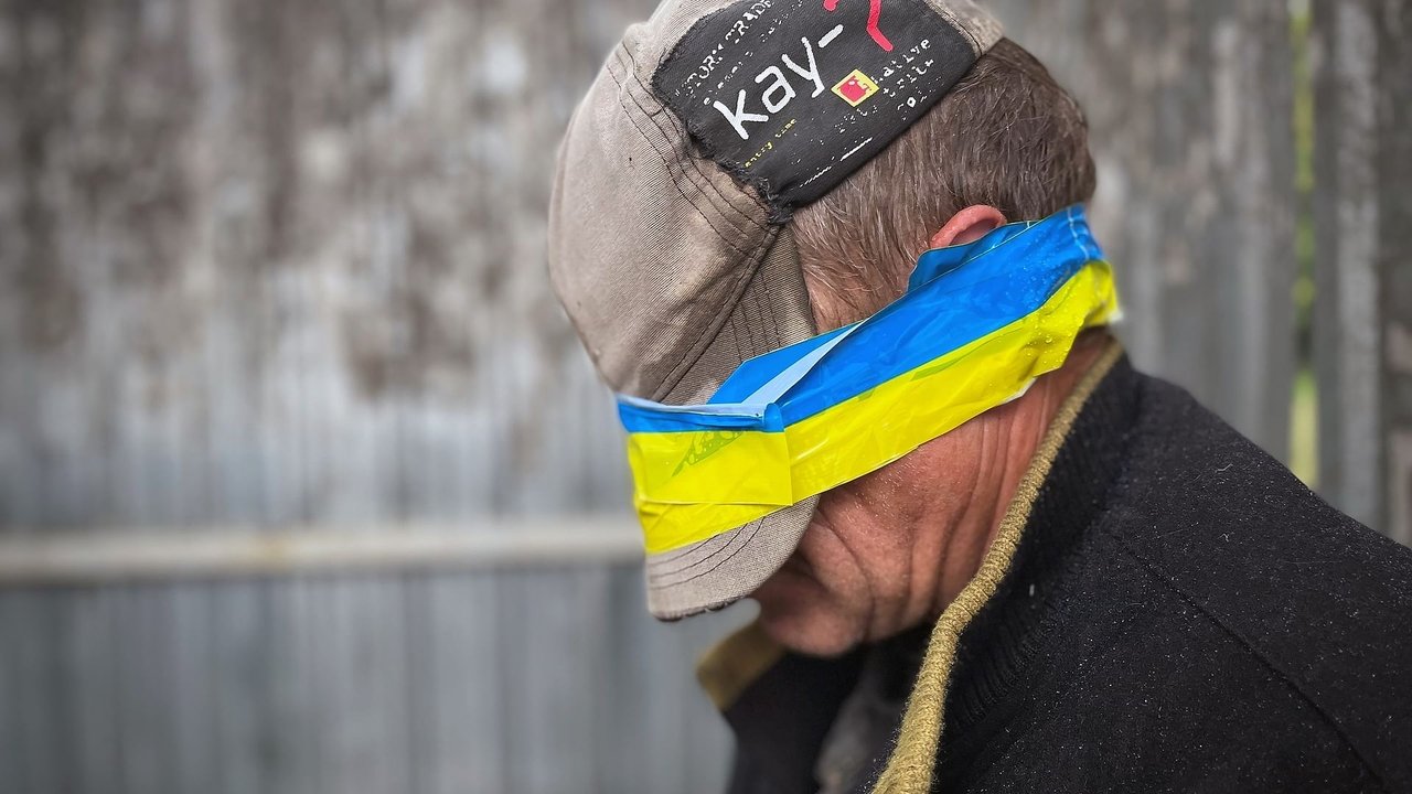 « Collabos ! »  L'Ukraine en guerre face à ses traîtres backdrop