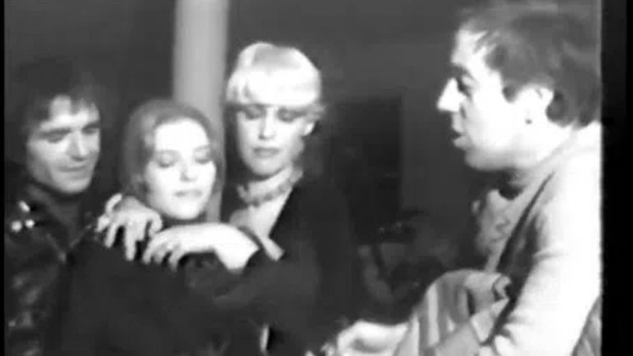 La Dolce Vita Grande backdrop