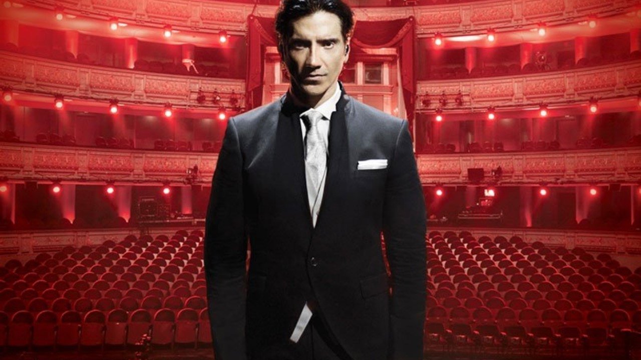 Alejandro Fernández - Confidencias Reales backdrop