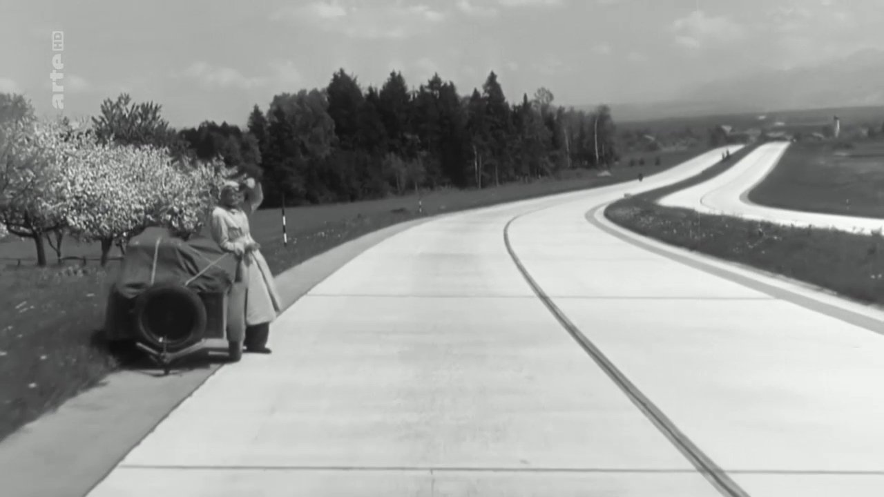 1937 - Das Ende der Unschuld backdrop