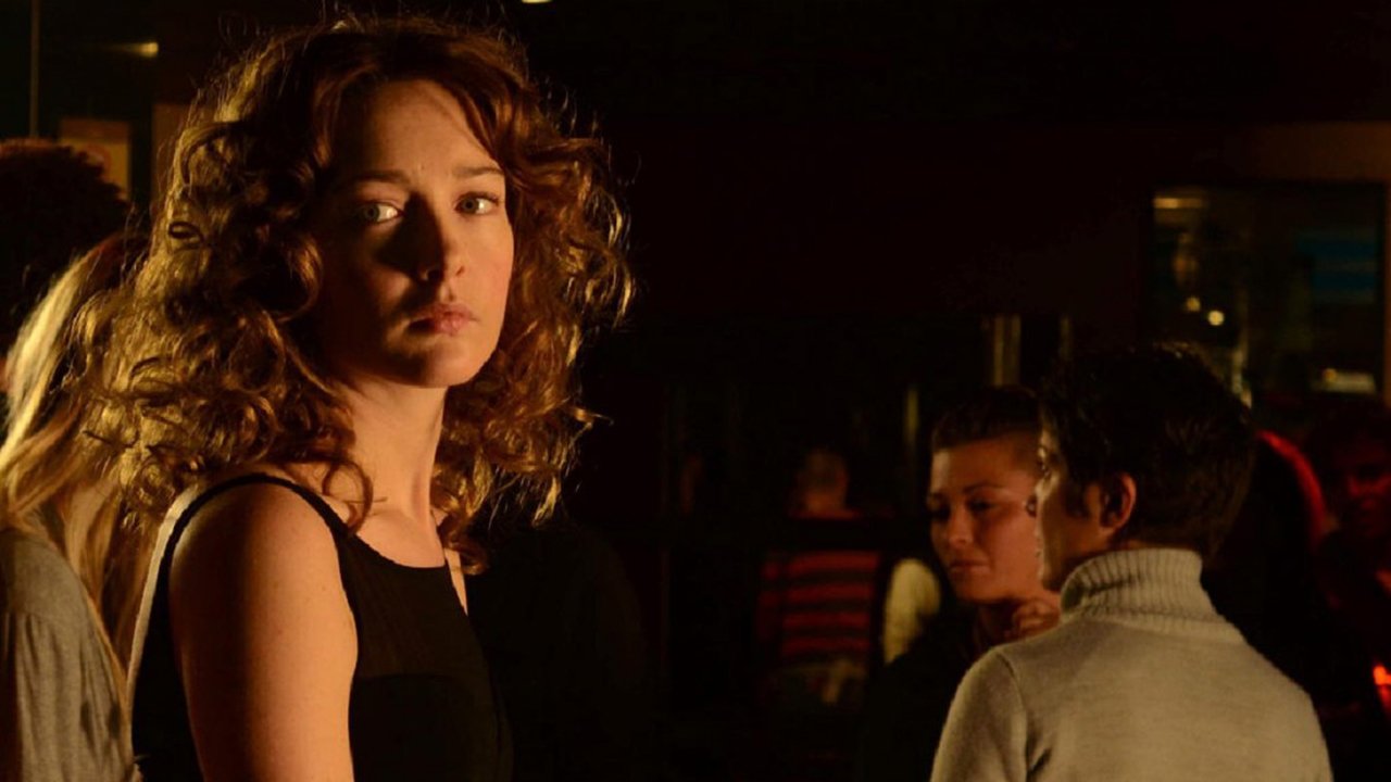 Un marito di troppo backdrop