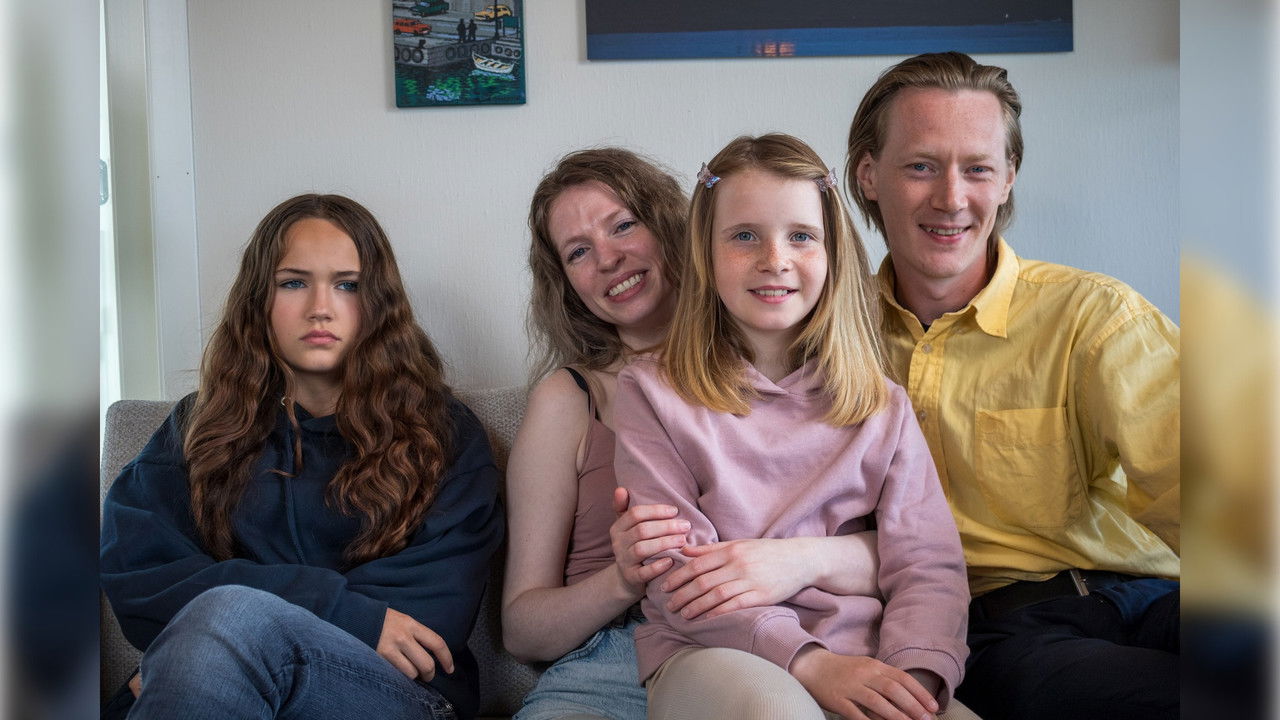 Home Without Walls backdrop