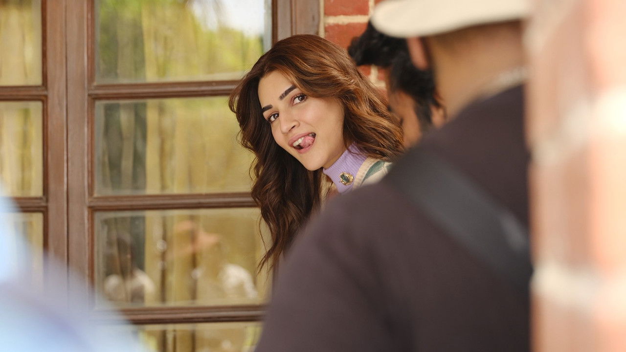 Tere Ishk Mein backdrop