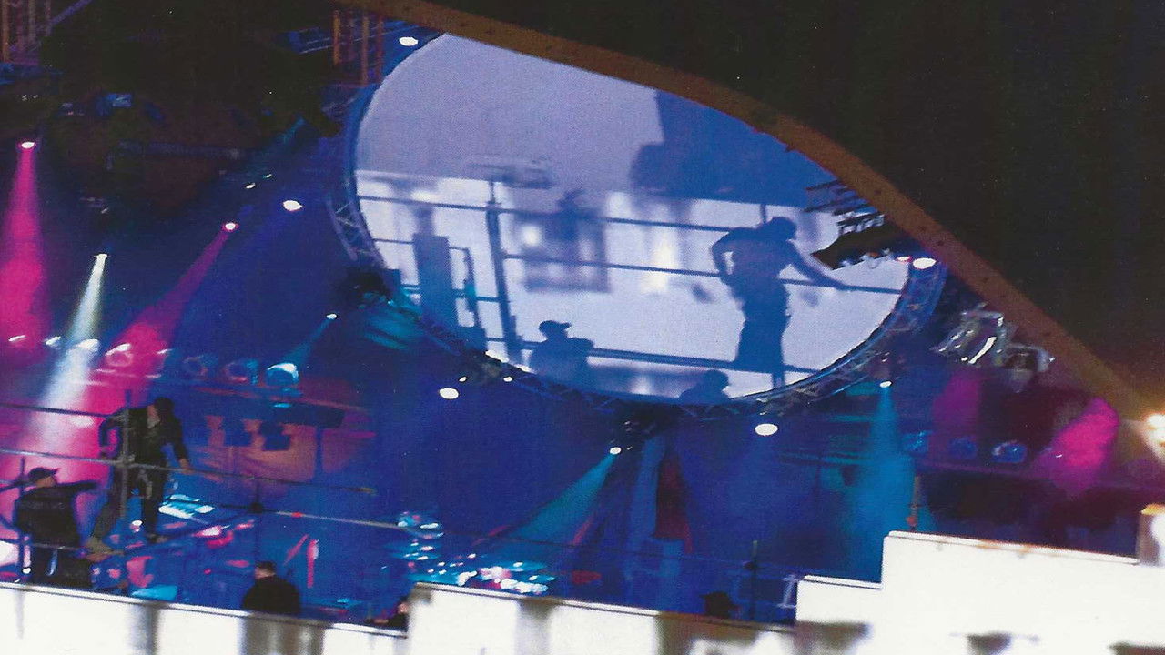 Pink Project: The Wall Live 2010 backdrop