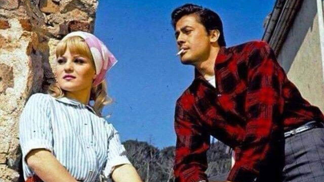 Fakir Bir Kız Sevdim backdrop