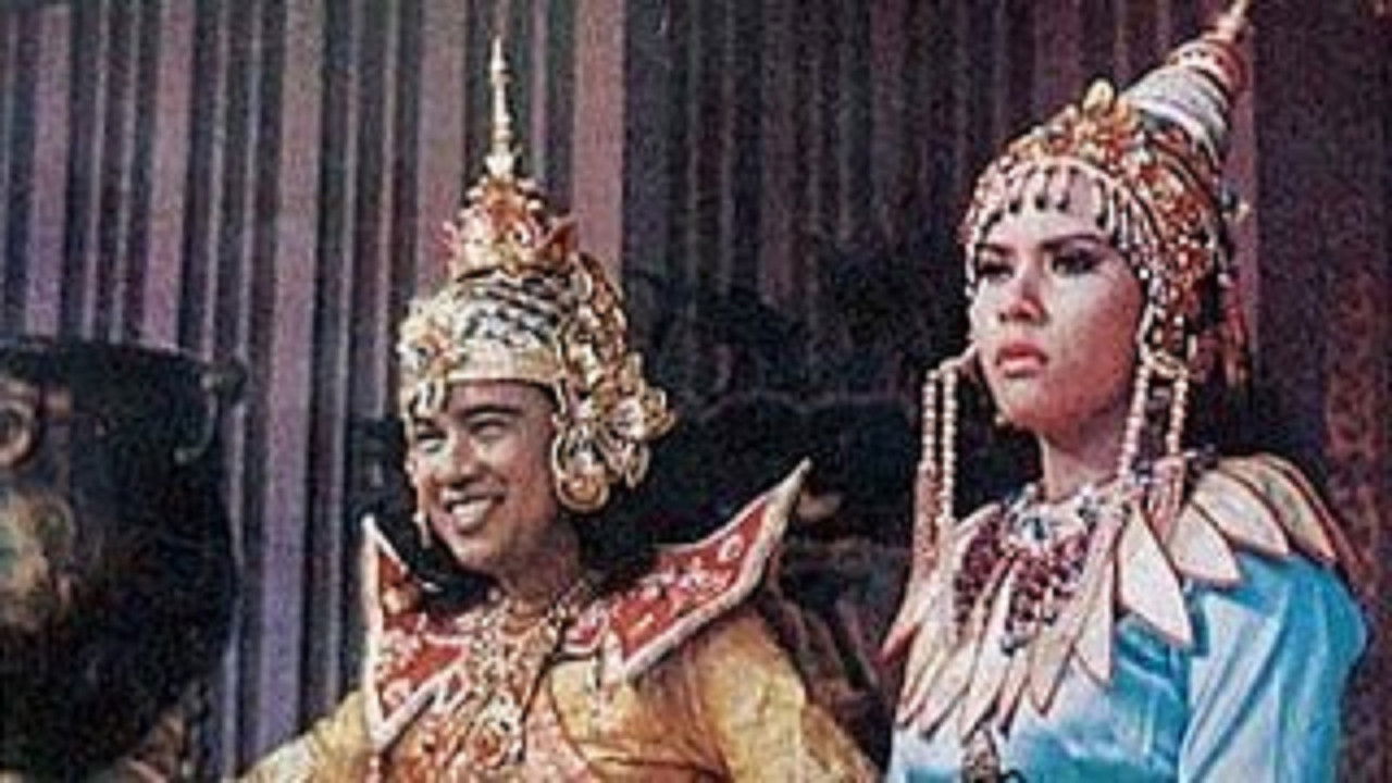 Raja Bersiong backdrop