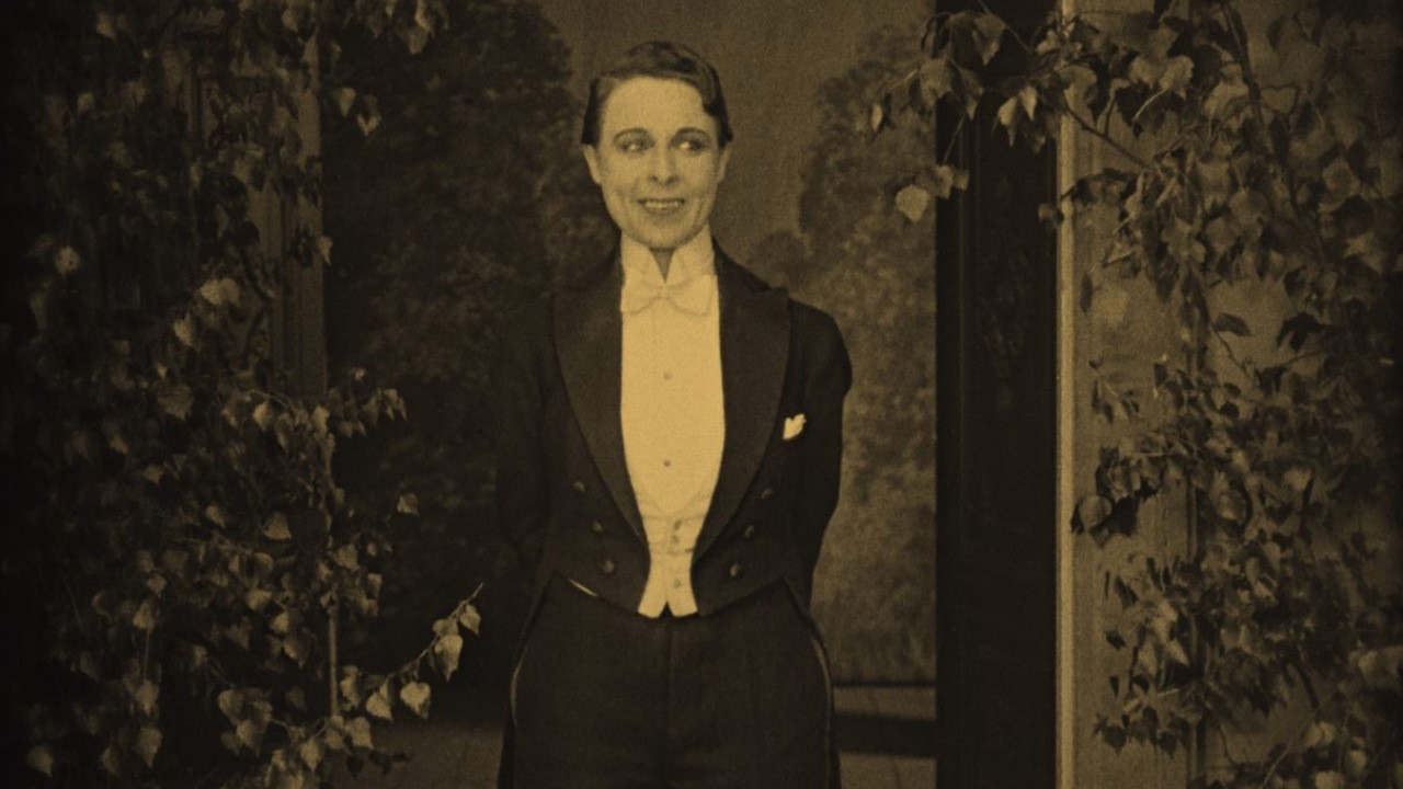 The Girl in Tails backdrop