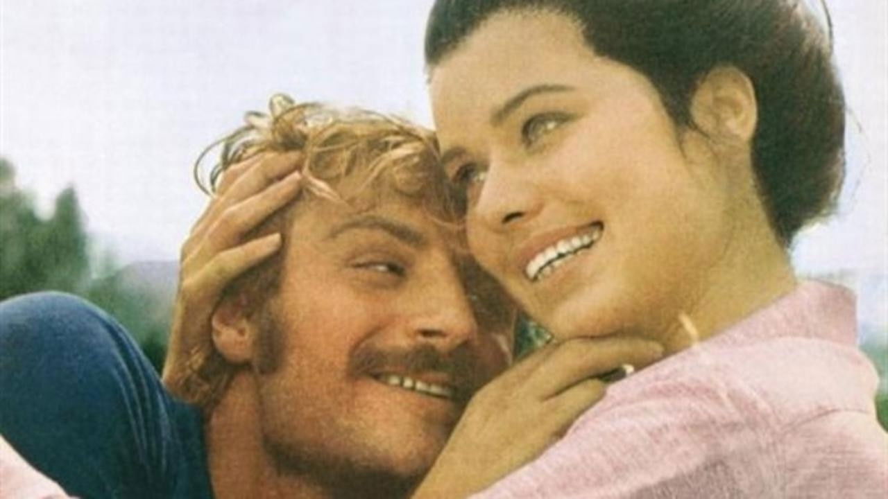 To Live on Love backdrop