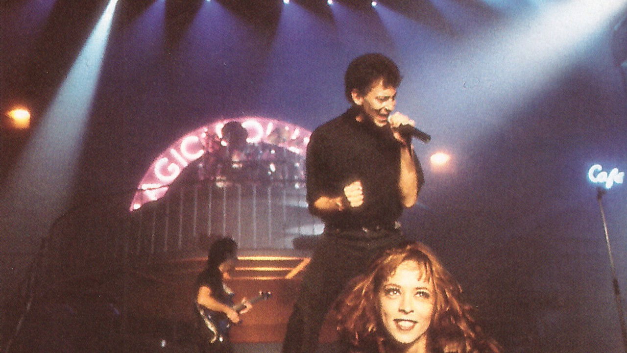 Feldman à Bercy backdrop