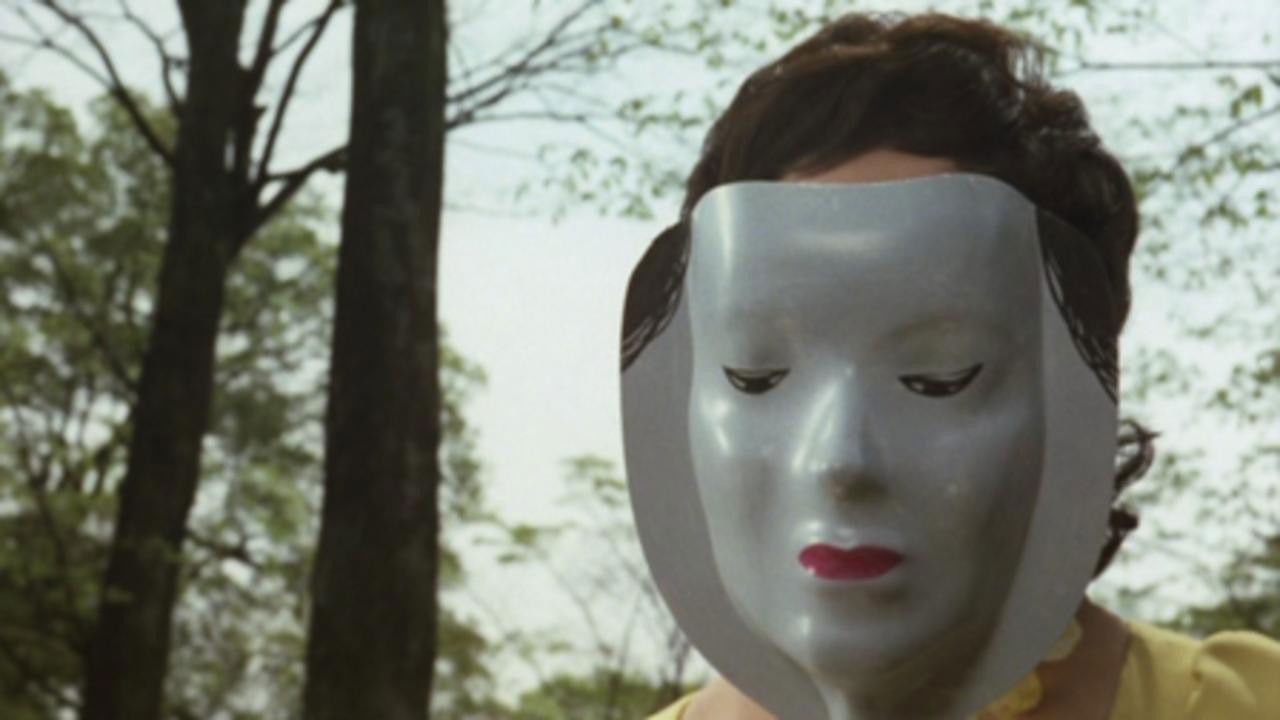 Confessions Among Actresses backdrop