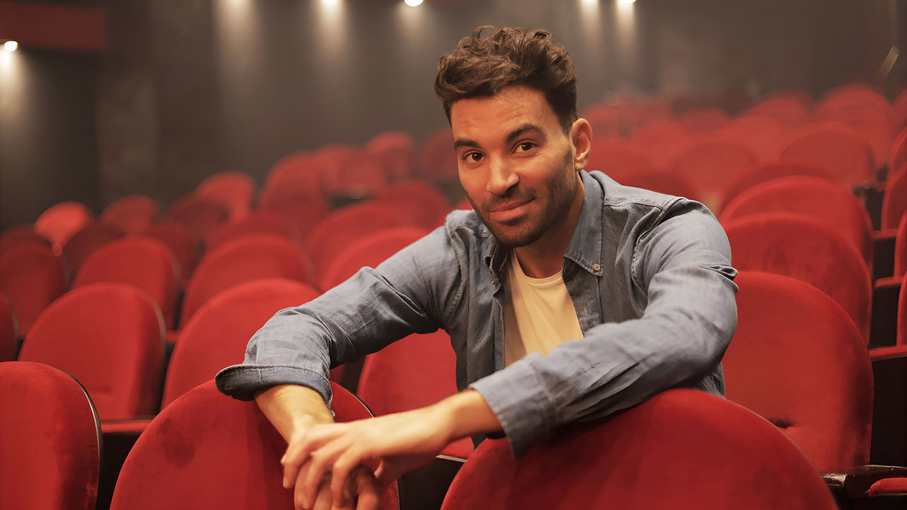 Lamine Lezghad - Naïm backdrop