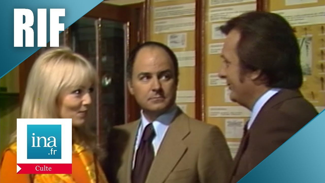 Recherche dans l'intérêt des familles backdrop