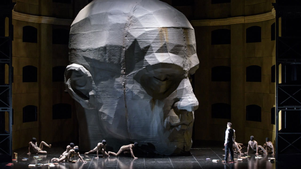 Król Roger backdrop