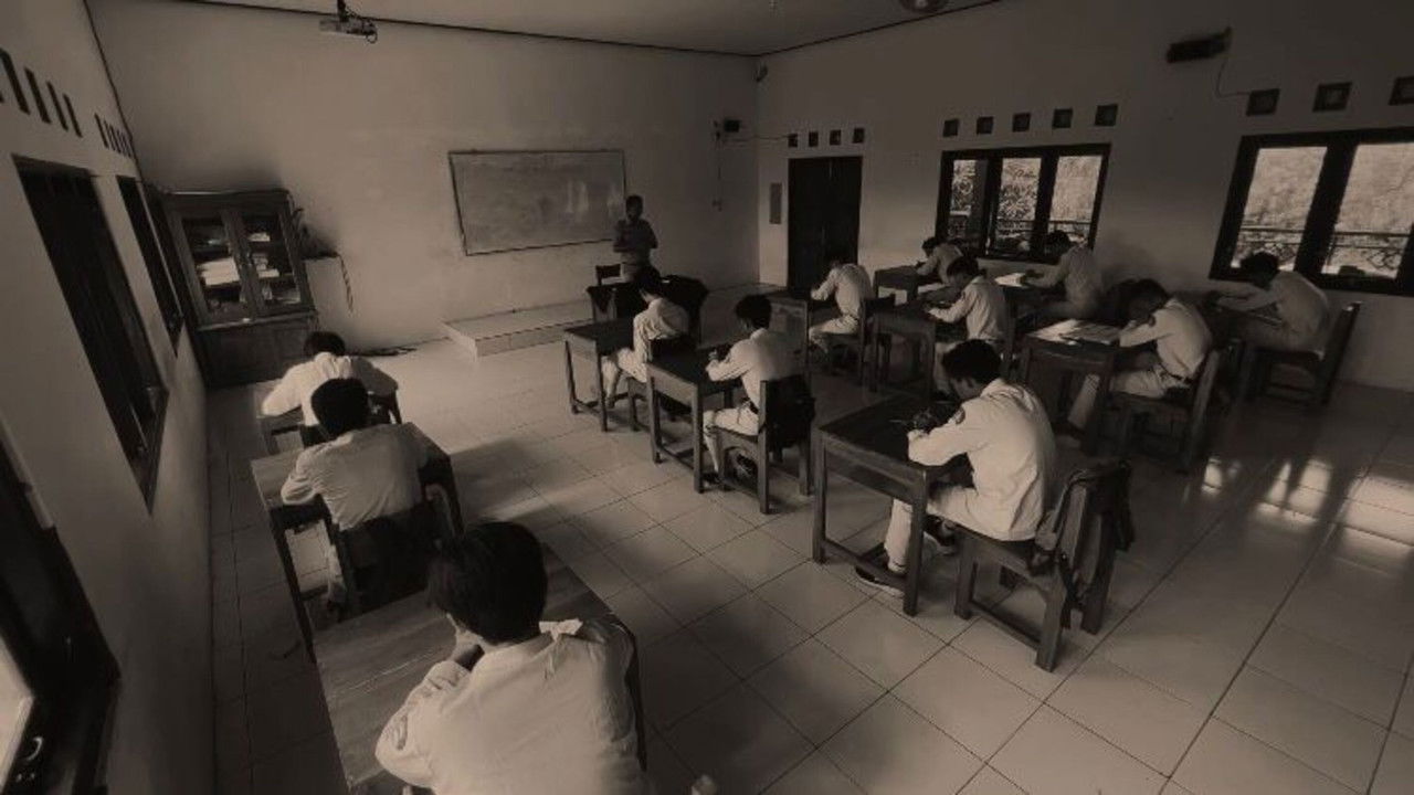 Hegemony of Reality with Silent Fantasy backdrop