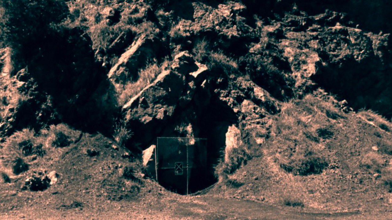 Effulgent Gleam backdrop