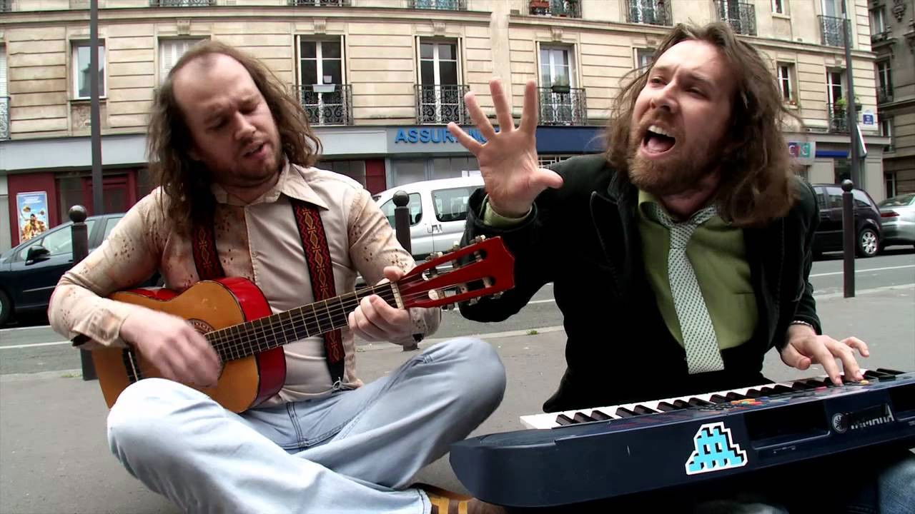 La Chanson du dimanche, la série backdrop